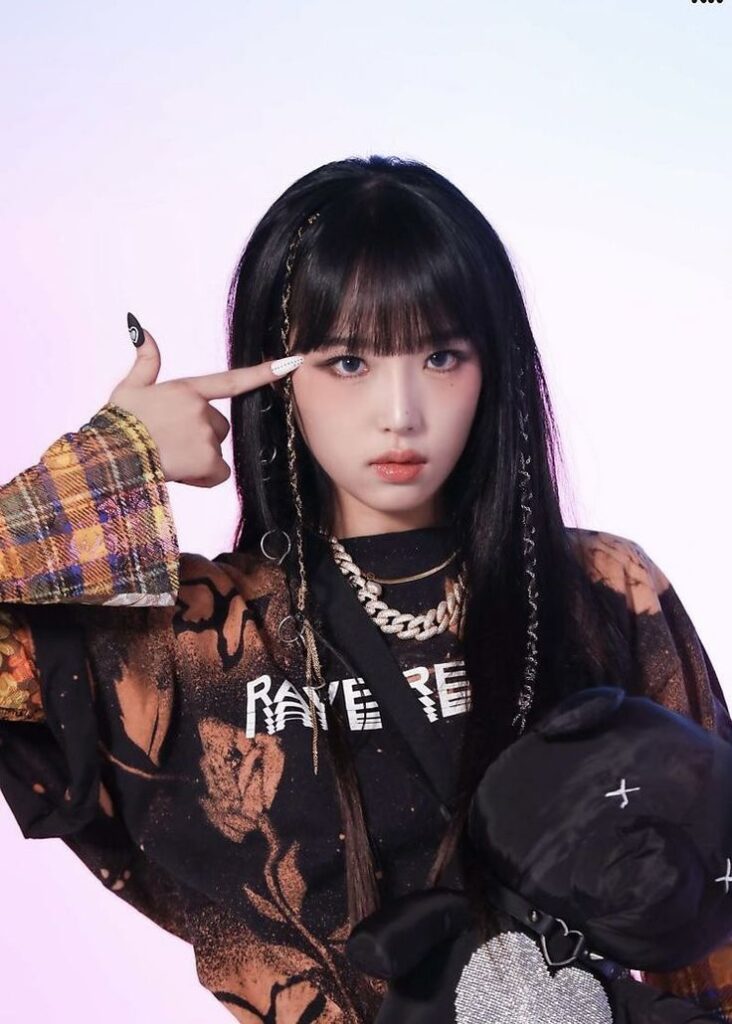 8 Style Icons Among K-Pop Idols You Should Follow to Stay Trendy 6 Choi Yena