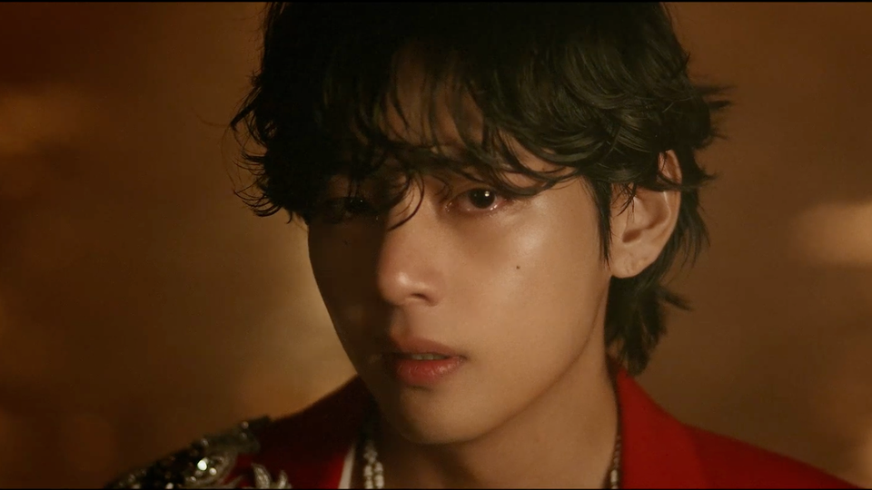 BTS V's "Winter Ahead" Becomes Fastest Jazz Song to Hit 200M Streams on Spotify 1 Winter Ahead Taehyung