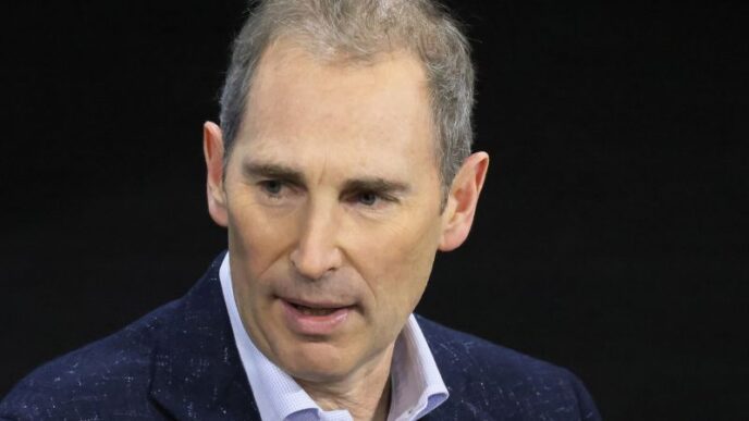 AI Alerts Are the Trendy Method for CEOs to Maintain Employee Job Insecurity