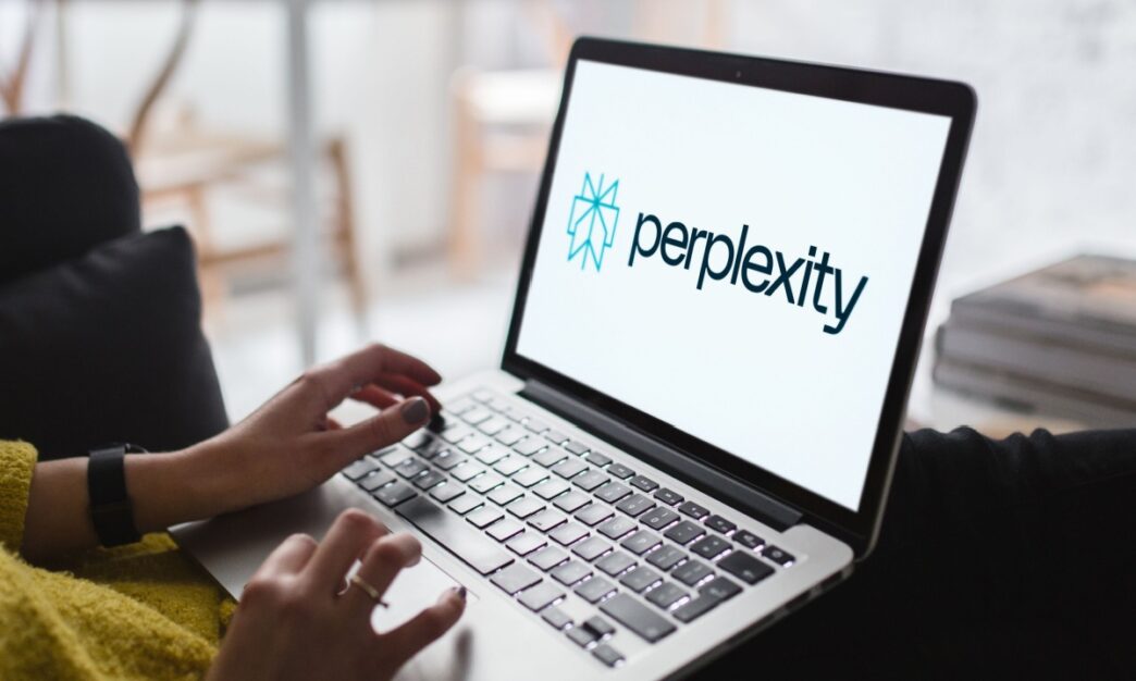 Apple Considering Acquisition of Perplexity to Enhance AI
