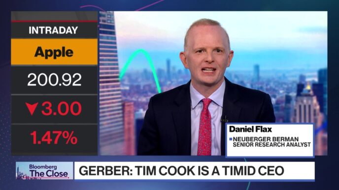 Daniel Flax, Neuberger Berman, Senior Research Analyst speaks with Romaine Bostick and Alix Steel about Apple's WWDC. (Source: Bloomberg)