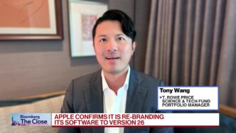 Portfolio Manager Advises Apple to Support AI Applications