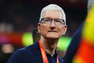 Meta Allegedly Hires Apple's Chief of AI Models