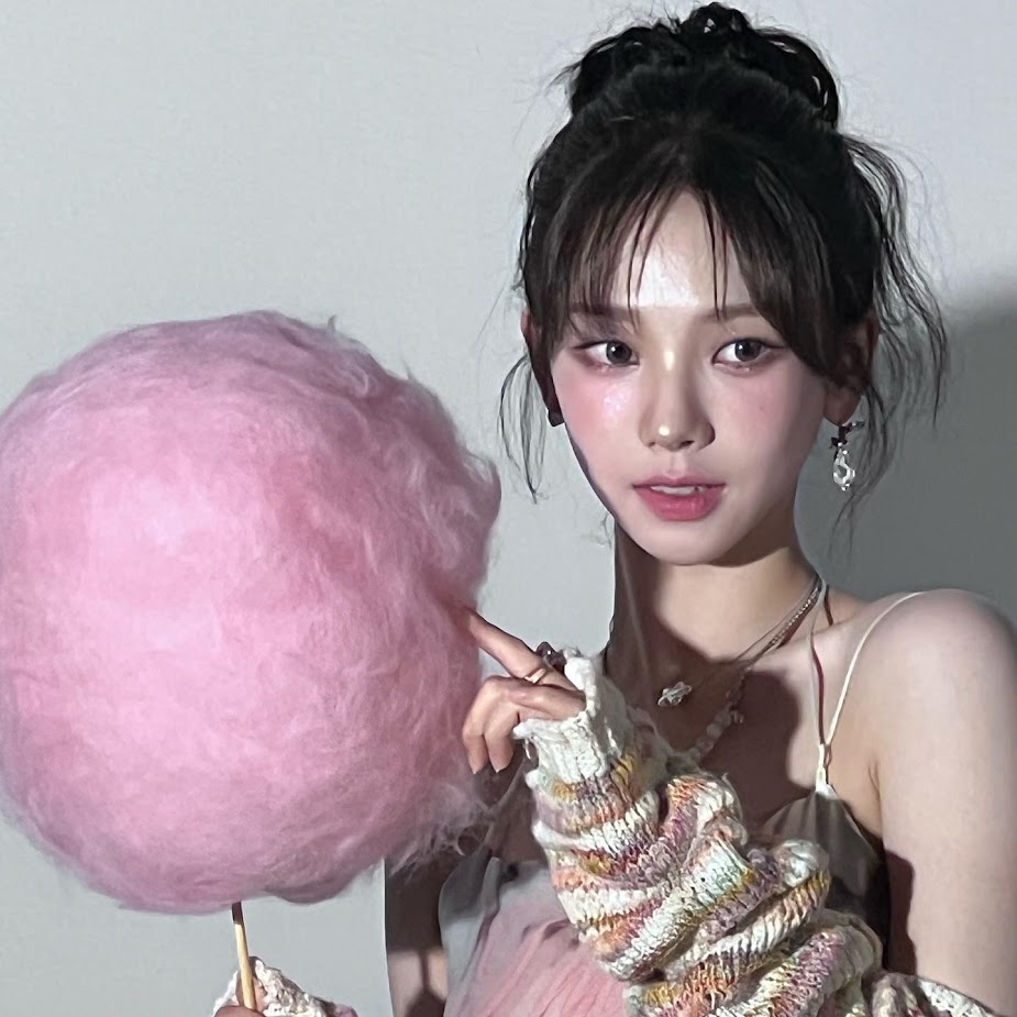 Karina from Aespa Commends Fellow SM Entertainment Artist for Their Integrity 2 Karina