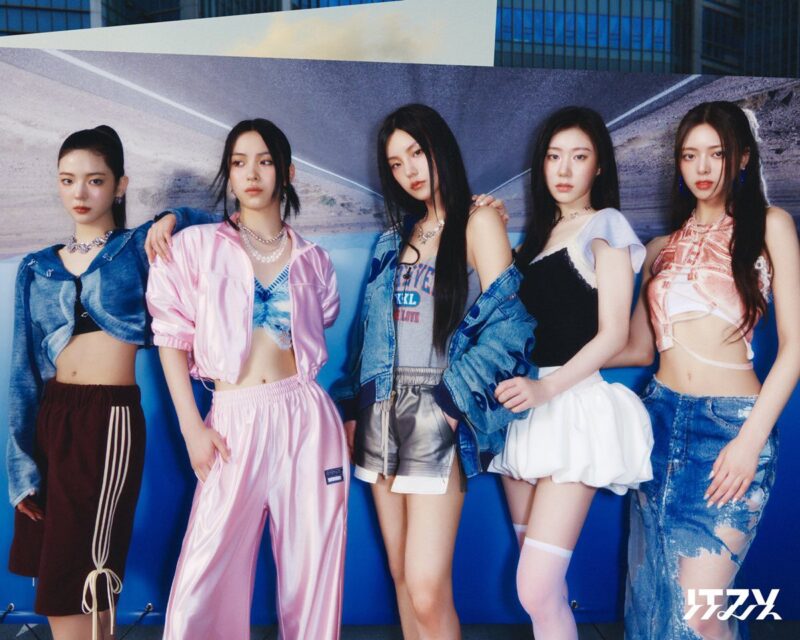 Members of ITZY