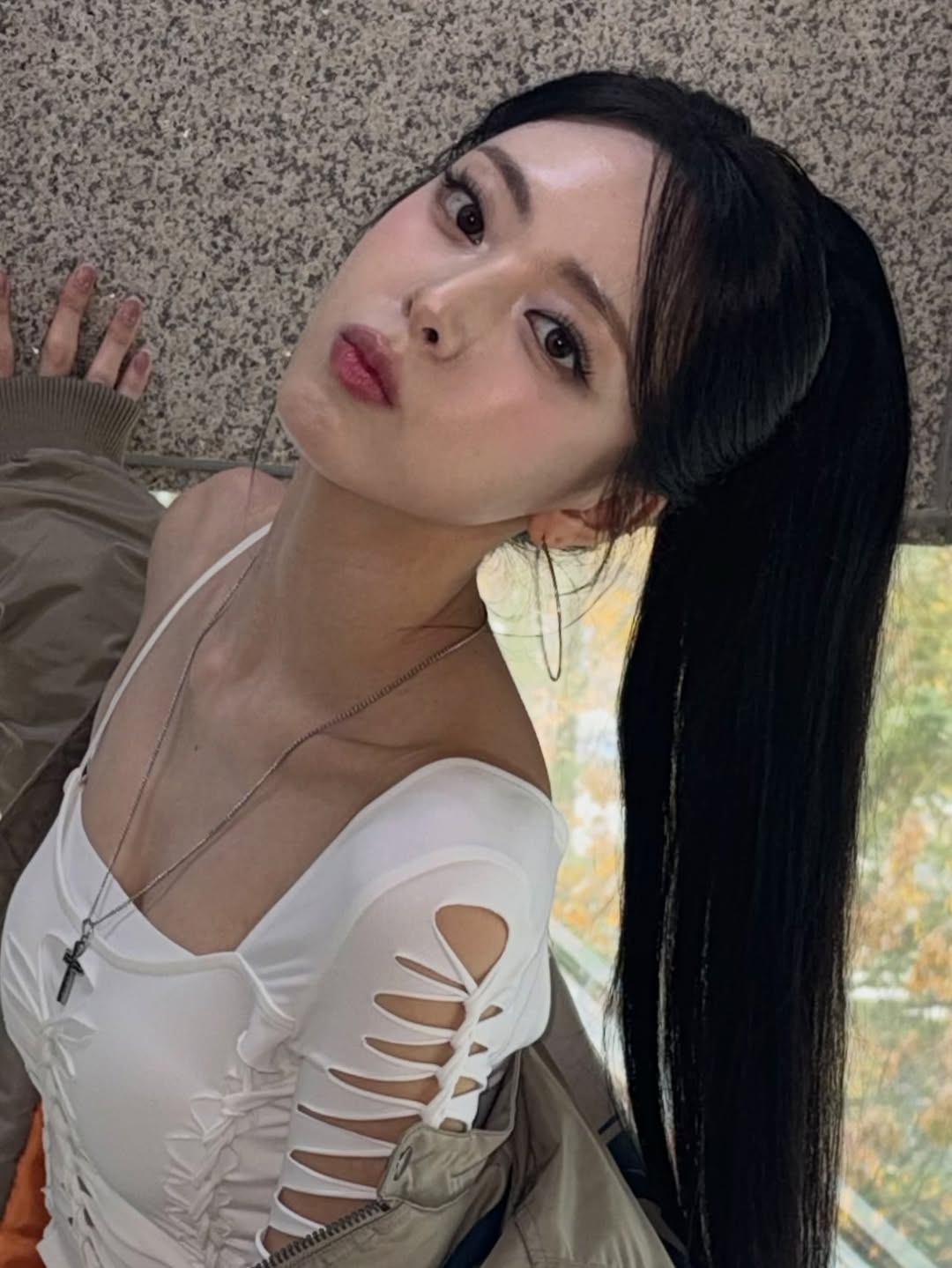 ITZY Yuna’s Noticeable Weight Loss in Recent Performance Raises Concern 2 ITZY’S Yuna | @igotyuandme/Instagram