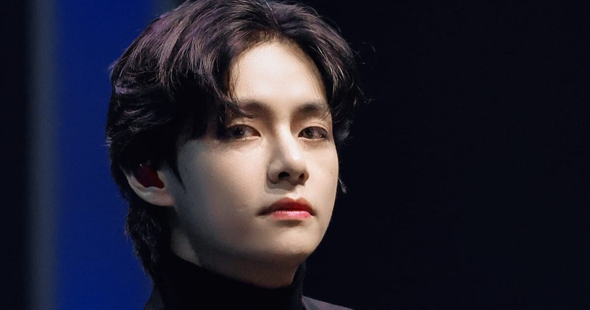 BTS’s V Faces Intense Backlash After Posting on Instagram 1 BTS V and Min Hee Jin KakaoTalk evidence