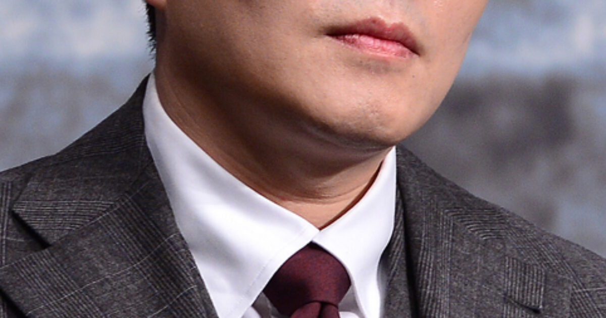 Lee Bum Soo Lonely