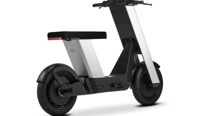 The Infinite Machine Olto scooter