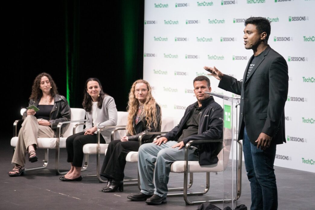 AI Startups Present Their Companies to a Panel of Judges