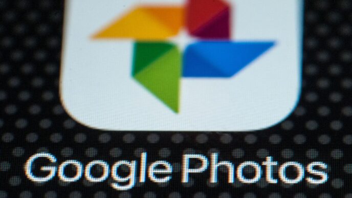 Google Photos app icon
