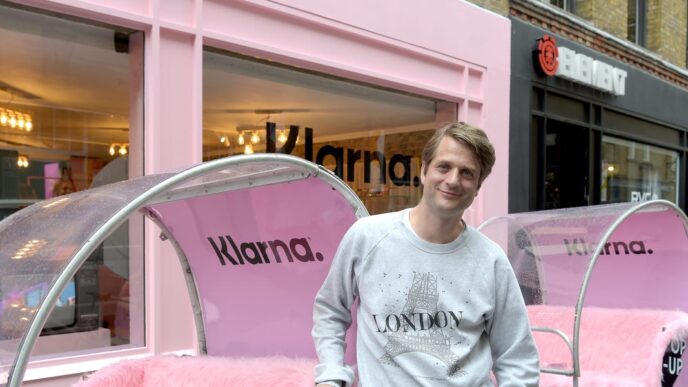 Klarna Chief Executive Cautions AI Could Trigger Economic Downturn Targeting White-Collar Positions