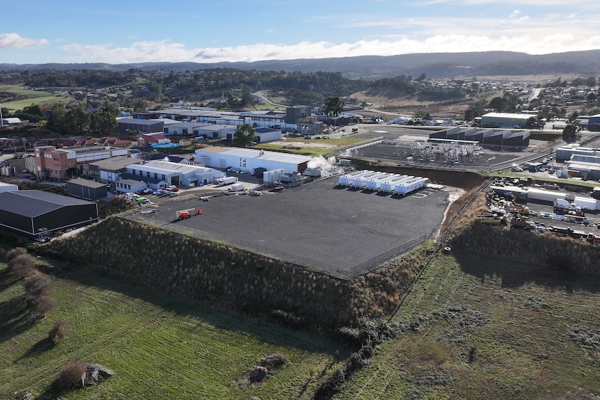 Labor leader Dean Winter has questioned whether there would be enough renewable energy to power the AI factory.