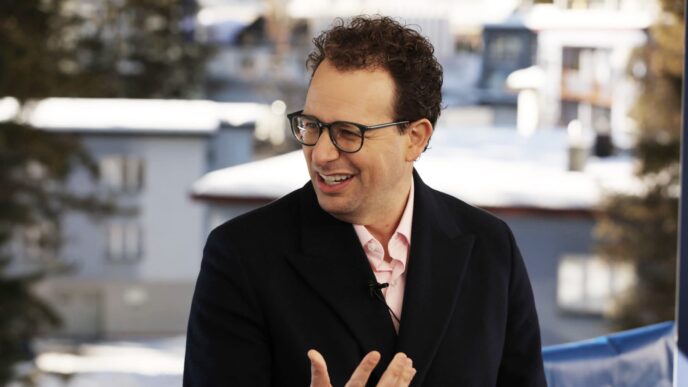 Anthropic Supported by Amazon Launches Claude AI for Financial Sector