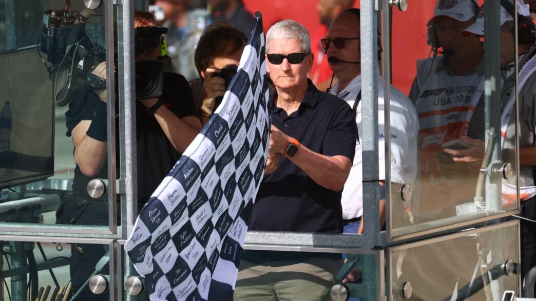 Apple’s ‘F1’ Triumph Fails to Offset AI Setbacks