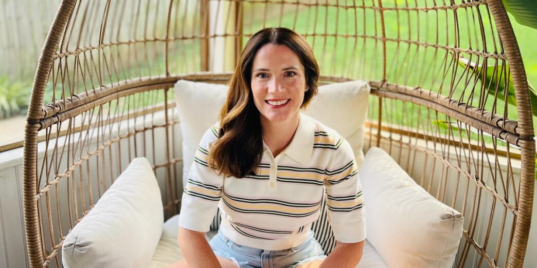 Backing AI in HR While Opposing AI Bots for Job Interviews