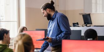 English Instructor: Students Increasingly Depend on AI for All Tasks