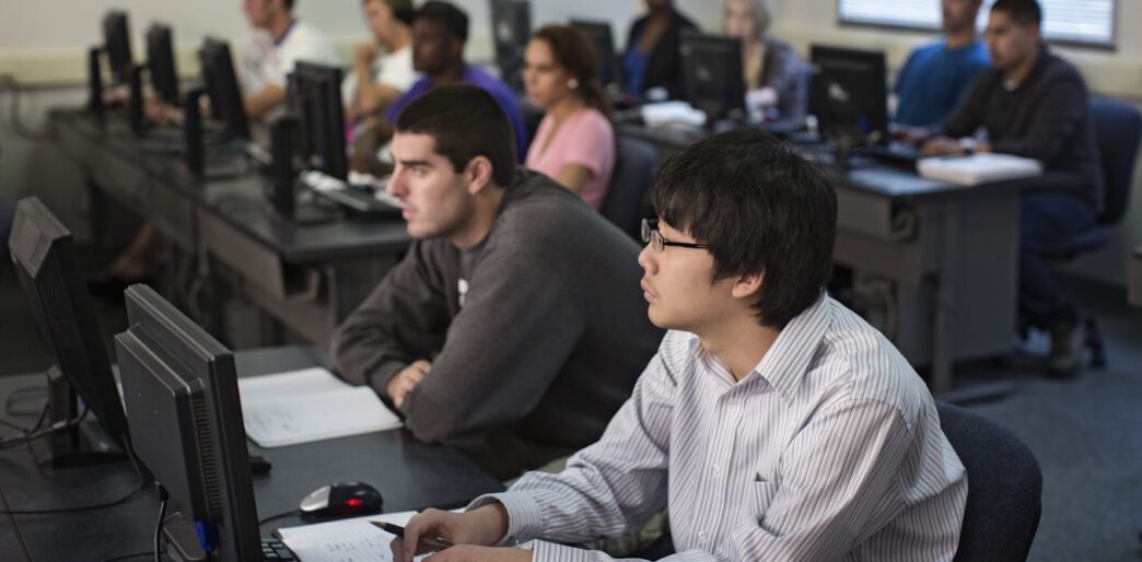 Generative AI Arrives in the Workplace: Designing a Business Technology Class with Integrated AI