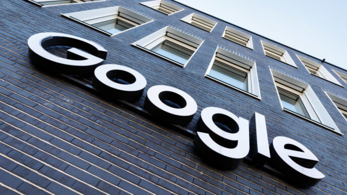 The Google logo can be seen on the facade in front of the company's Munich headquarters