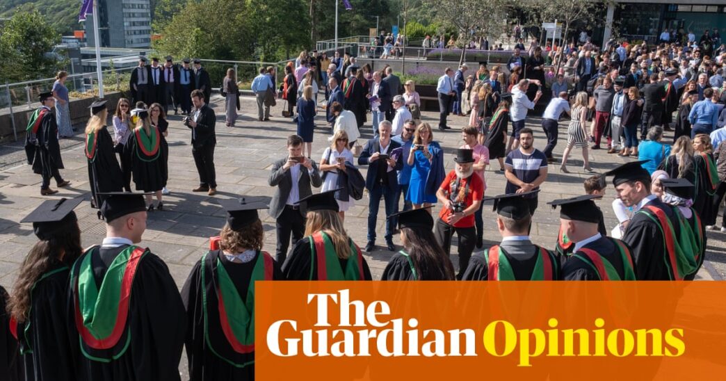 Graduating Is Challenging; Now Students Confront an AI-Ravaged Job Market