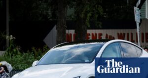 Musk Praises $16.5 Billion Samsung Agreement to Provide Tesla With AI Chips