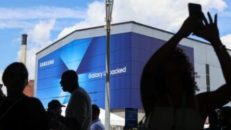 Samsung Explores New AI Devices, Including Possible Earrings and Necklaces