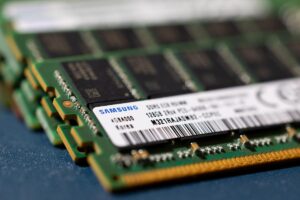 Samsung to Manufacture Tesla AI Chips in Long-Term Texas Agreement