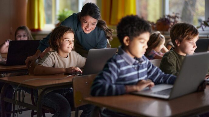 Teacher Incorporating AI and ChatGPT Into Classroom