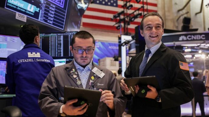 AI Advances and Robust Earnings Bolster Wall Street Amid Tariff Concerns