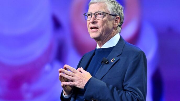 Bill Gates Says AI Progress Astonishes Him, Experts Unsure If It Will Replace Humans in One Year or Ten